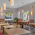 B&B ホテル フィゲレス ホテル *