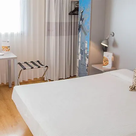 Hotel B&B Hotel Figueres Figueres (Girona)
