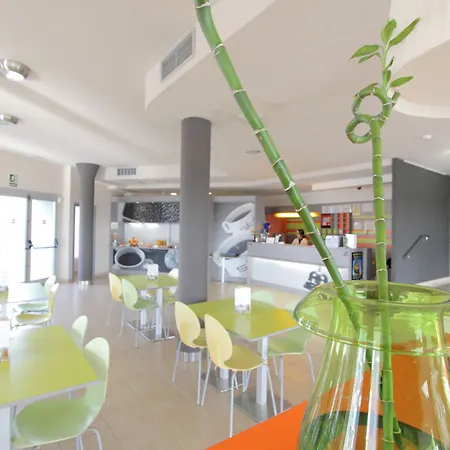 B&B Hotel Figueres *