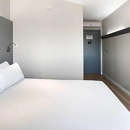B&B Hotel Figueres Hotel *