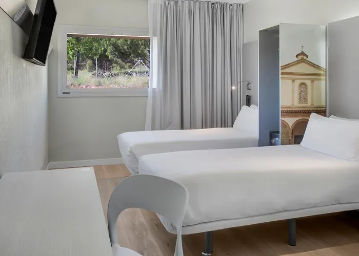B&B Hotel Figueres פיגוארז