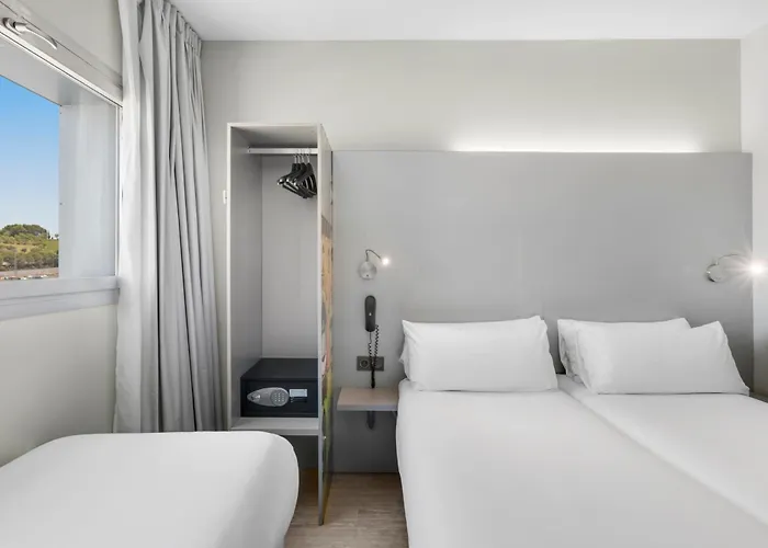 B&B Hotel Figueres Hotell *