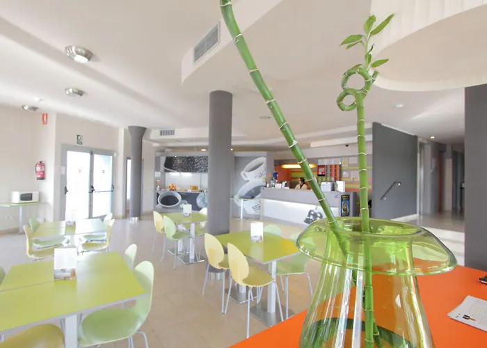 B&B Hotel Figueres *