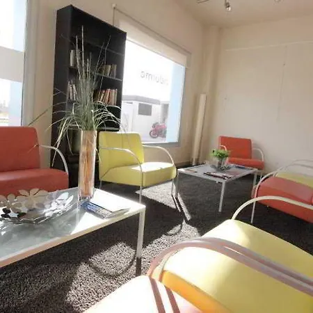 B&B Hotel Figueres מלון *